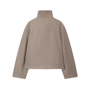 Veste courte en laine pour femme avec col montant en camel, vue de dos élégante