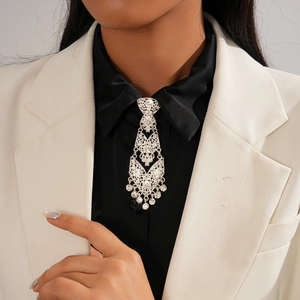 Elegant silver diamond geometric tie necklace with sparkling rhinestone tassels for women