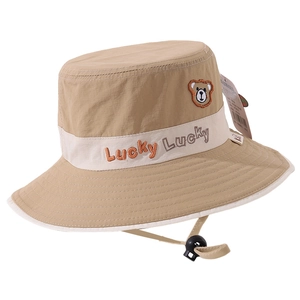 Chapeau bob enfant kaki avec broderie ours, protection solaire et cordon réglable