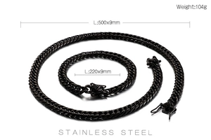 Détail de l'ensemble chaîne cubaine en acier inoxydable noir avec fermoir dragon