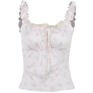 Camisole florale à nœud avec imprimés roses, bretelles volantées et détails en dentelle