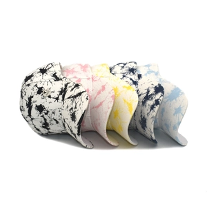 Tie-dye graffiti baseball caps in five colors with M metal logo for casual outdoor use