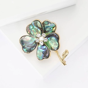 Fashion vintage shell flower brooch with gold plated four leaf clover design for women