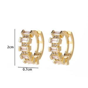 Detailed view of 18K gold plated hoop earrings with zircon stones and 2cm size mark