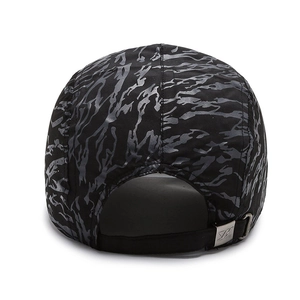 Rear view of camouflage quick-dry baseball cap with adjustable metal buckle closure