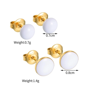 Détails des boucles d'oreilles en acier inoxydable plaqué or 18K avec dimensions et poids
