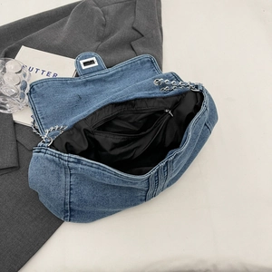 Vintage denim tote bag with chain strap and large capacity interior for daily commute