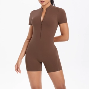 Tuta marrone cioccolato con zip frontale a maniche corte per yoga e fitness sport