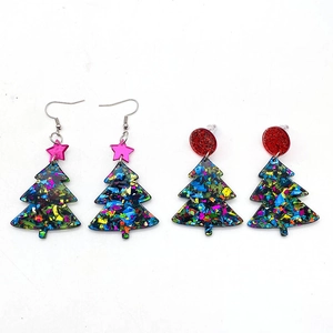 Orecchini ad albero di Natale in acrilico con paillettes colorate e ciondolo a stella