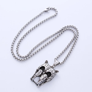Vintage stainless steel wolf head pendant necklace with cracked texture in silver finish