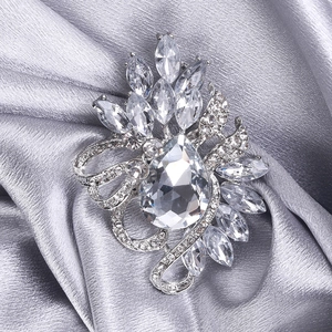 Elegant silver alloy brooch with pear-shaped crystal and marquise rhinestones