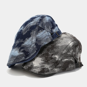 Vintage gewaschene Denim-Baskenmütze mit Camouflage-Jacquard und Metallschnalle