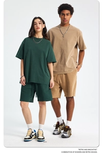 Oversized forest green cotton t-shirt and drawstring shorts set for a retro sporty look
