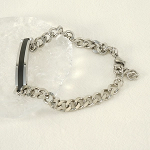 Bracelet unisexe en acier inoxydable avec chaîne cubaine et plaque rectangulaire noire