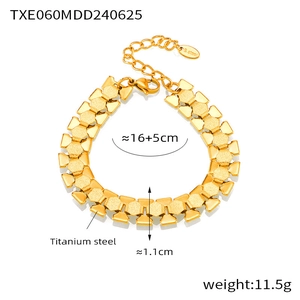 Detail of 18k gold plated titanium steel geometric chunky chain with measurements