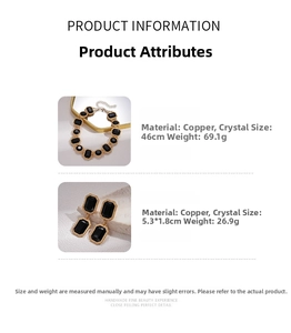 Détails de la parure en cristal avec spécifications de taille et de poids du collier et boucles
