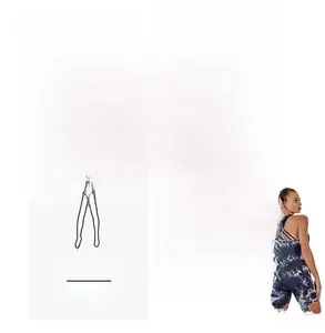 Dettaglio del body yoga tie-dye con spalline incrociate sul retro ed effetto push-up