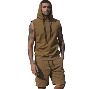 Men's khaki sleeveless hooded vest and cargo shorts two-piece casual athletic set