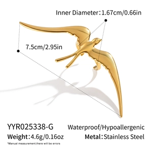 Detailed size specifications for the gold swallow ring in stainless steel with measurements