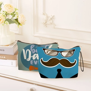 Beauty case in tela per la festa del papà con stampa Best Dad Ever e motivo blu