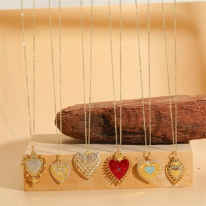 Heart Pendant Necklace Copper Zircon Enamel Luxury 14K Gold Plated Retro Fashion Jewelry For Women