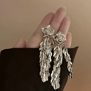 Boucles D'oreilles Élégantes À Longue Frange De Fleur De Rose Avec Tige En Argent Feuille De Métal Bijoux Chic