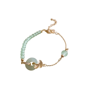 Parure de collier plaqué or avec perles vertes, feuille de ginkgo et boucle de jade