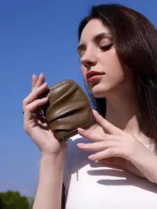 Ruched Shell Shaped Coin Purse For Women Pleated PU Leather Mini Wallet Zippered Portable Solid Color Card Organizer