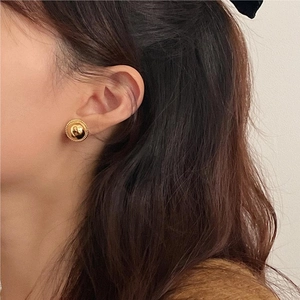 Elegant 925 sterling silver dome stud earrings with twisted rope border for women