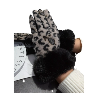Gants d'hiver élégants à motif léopard avec poignets en fausse fourrure et écran tactile
