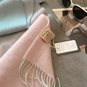100% Australian pure goat wool scarf with gradient wave pattern and fringe detail