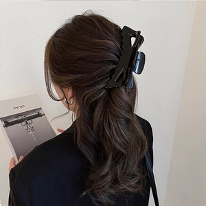 French style 14cm oversized black matte hair claw clip for thick hair styling
