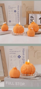 Macro de velas de naranja realistas con textura de piel de fruta y mechas de algodón
