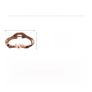 Detail view of acrylic leopard print hair claw with pink puppy design and 11cm size info