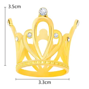 Mini golden crown detail with rhinestones, 3.5cm height and 3.3cm diameter dimensions