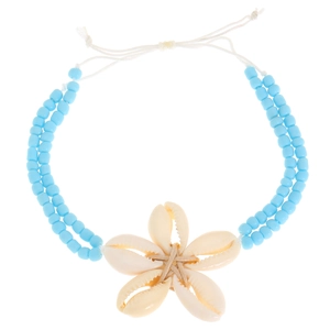 Collana boho a doppio filo con perline blu e pendente a stella in conchiglia naturale