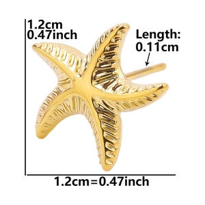 Macro view of gold starfish stud earring in 304 stainless steel with 1.2cm size detail