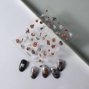 Geprägte Halloween Nagelaufkleber mit Kürbis, Spinnennetz und Fledermaus Motiven