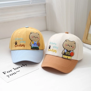 Kids basketball bear baseball cap with colorful contrast visor and cartoon patch