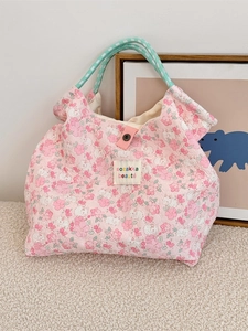 Borsa tote trapuntata a fiori in tela con manici intrecciati verde menta per donna e shopping