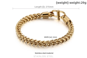 Détail macro du bracelet chaîne blé dorée de 6mm avec longueur 215mm et fermoir métal