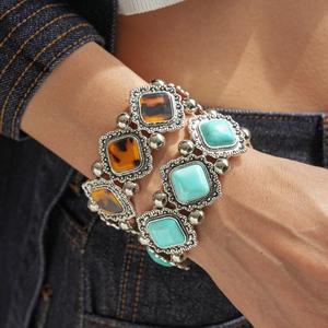 Vintage geometric resin elastic bracelets with turquoise and tortoiseshell stones