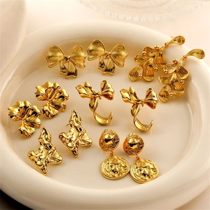 Vintage 18K Gold Plated Copper Bowknot Flower Leaf Stud Earrings For Women Elegant Geometric Metal Drop Earrings Jewelry