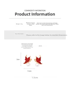 Vue détaillée des boucles d'oreilles papillon en émail rouge avec perles et dimensions