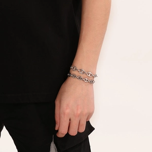 Macro view of silver pig nose anchor link bracelet made of durable stainless steel