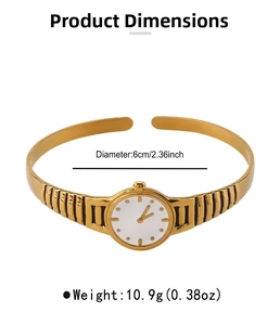Detailed size chart showing 6cm diameter and 10.9g weight for the vintage bangle bracelet