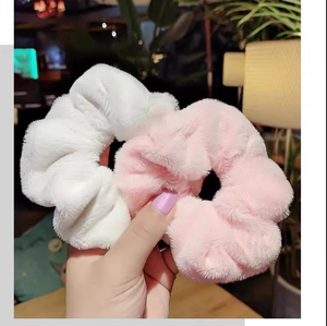 Chouchous en fausse fourrure de lapin blanche et rose pour coiffure d'automne et d'hiver