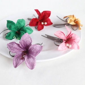 Elegant artificial flower boutonniere pins in five colors with pearls for wedding attire