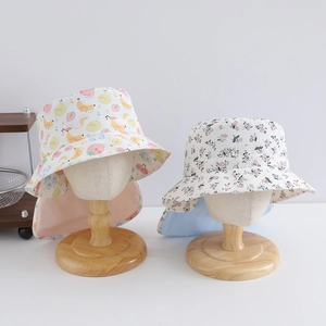 Cappello da sole per bambini con stampa a fiori e frutta e para-nuca UV