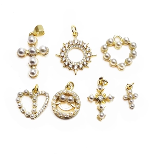 Elegant Small Charm Pendants Copper Gold Plated With Artificial Pearl Zircon Cross Heart Smile Face DIY Jewelry Making Accessories
